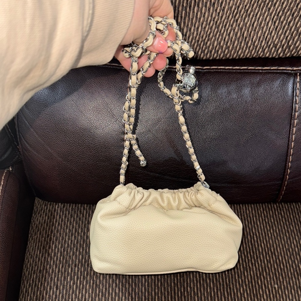 cahres & heka purse